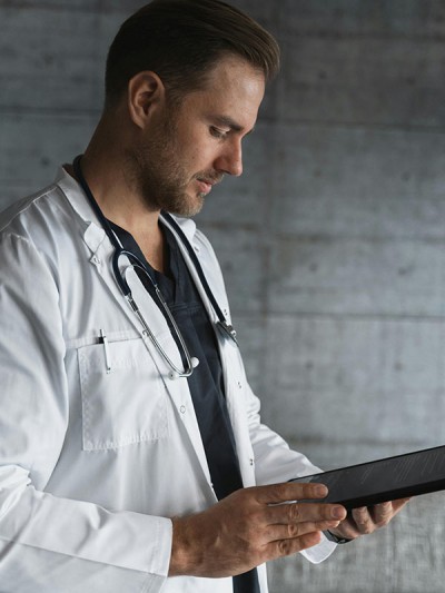 DOKTOR KIYAFETLERİ
